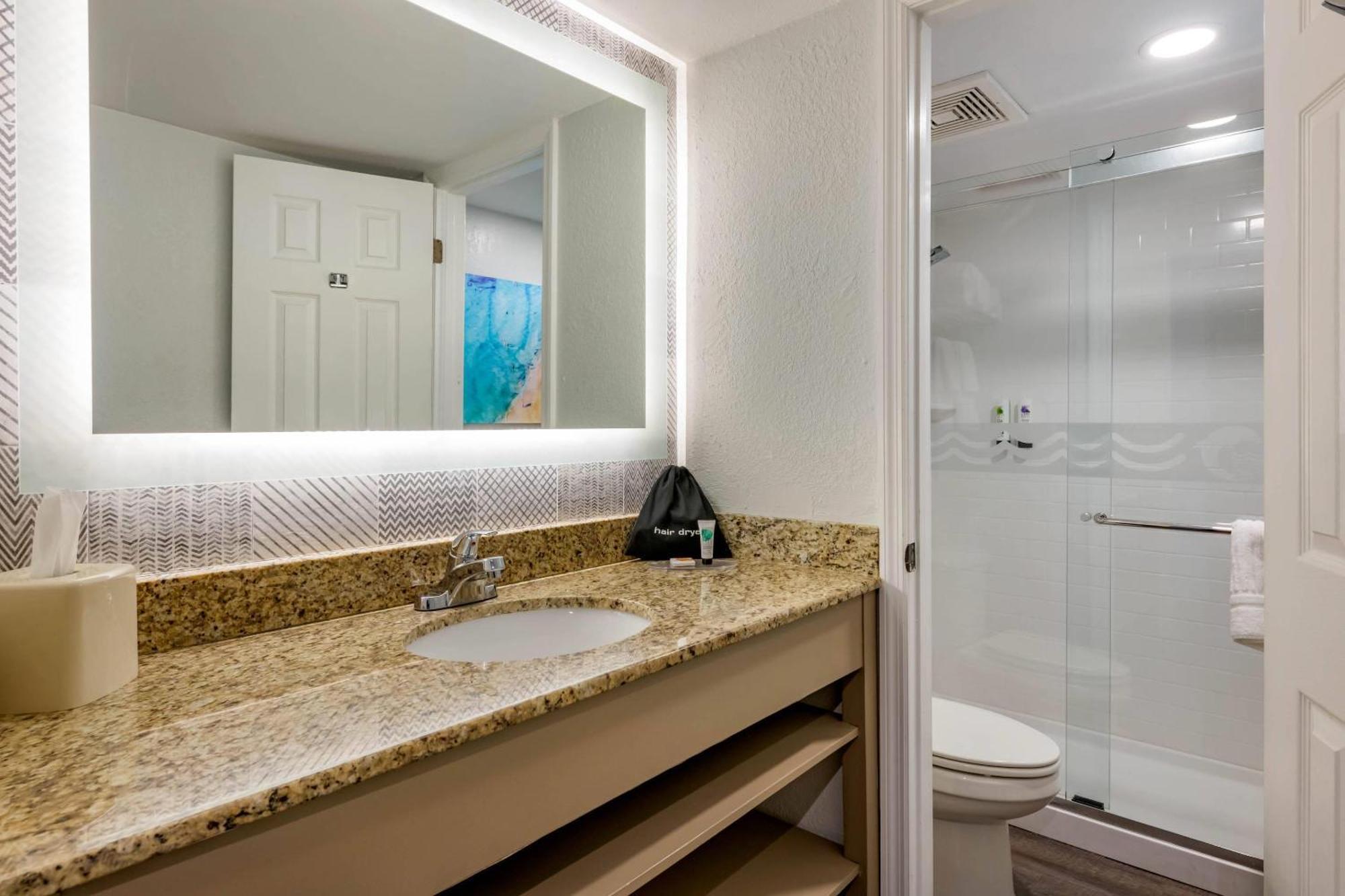 Hotel Dolphin Sands Clearwater Beach, Ascend Collection 3*